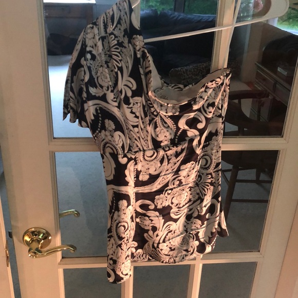 Cache one shoulder top. - Picture 3 of 3